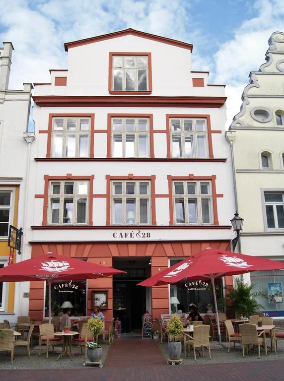 Cafe 28 & Pension Am Markt Wißmar Εξωτερικό φωτογραφία